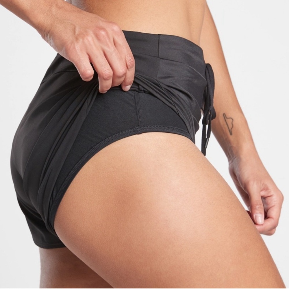 Athleta mid rise swimming shorts size SP
